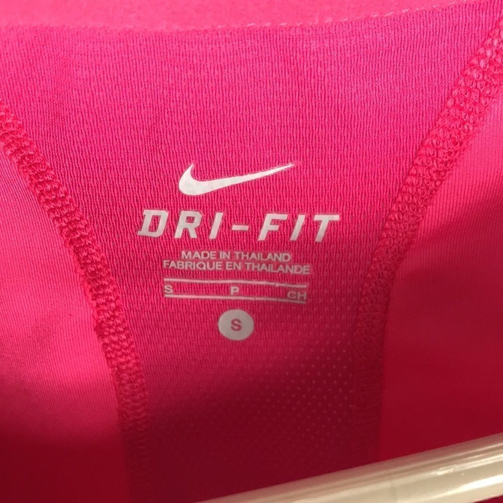 Nike Dri-Fit Running top EUC Size Small Fuchsia - Picture 3 of 6